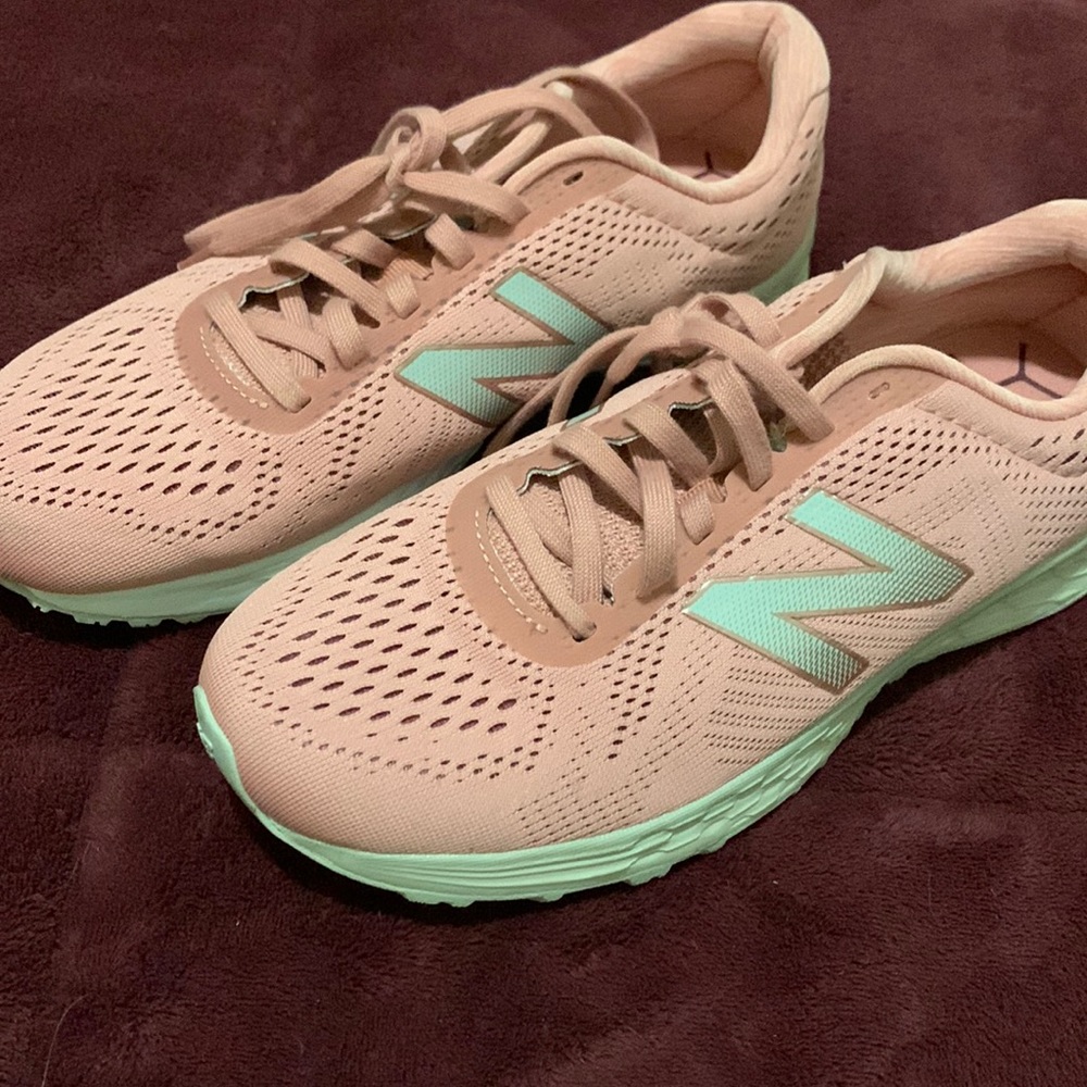New Balance Ballet Pink Running Shoe Never Worn